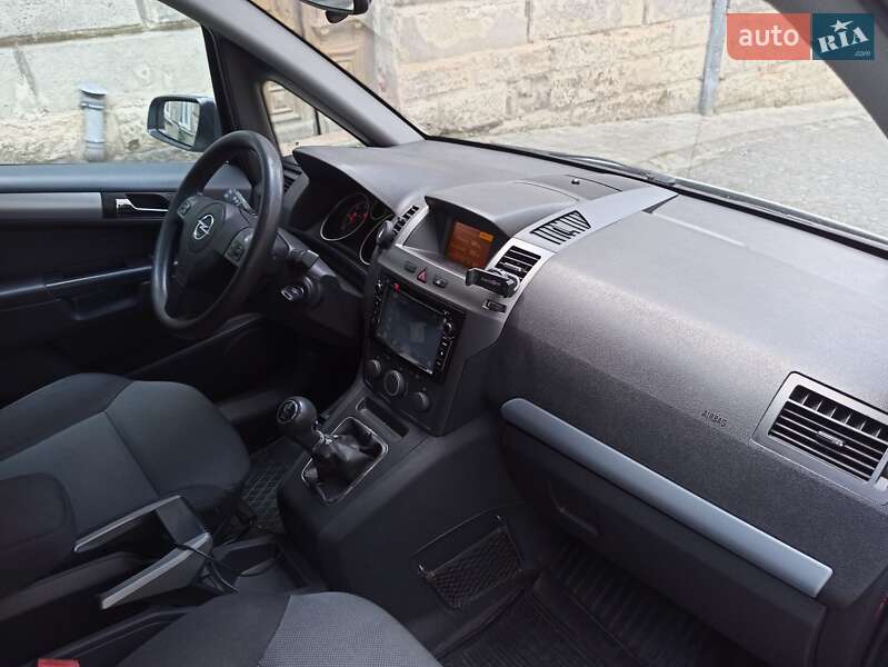 Мінівен Opel Zafira 2006 в Львові