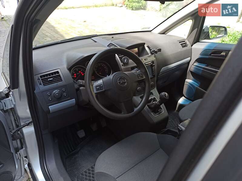 Мінівен Opel Zafira 2006 в Львові