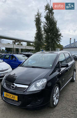 Мінівен Opel Zafira 2011 в Луцьку