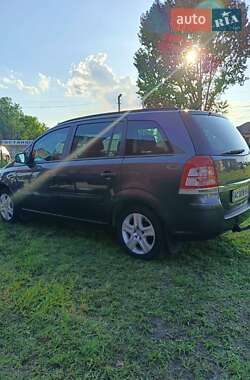 Мінівен Opel Zafira 2010 в 