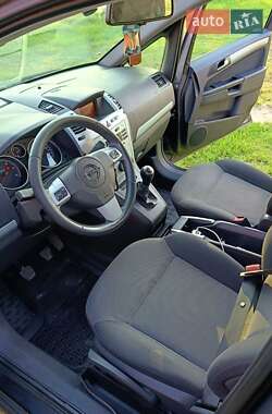 Мінівен Opel Zafira 2010 в 