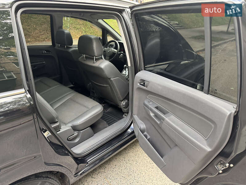 Мінівен Opel Zafira 2006 в Києві