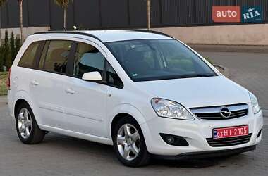 Минивэн Opel Zafira 2008 в Луцке