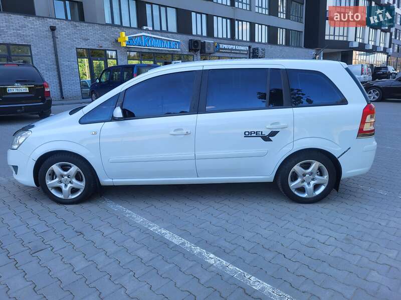 Мінівен Opel Zafira 2008 в Хмельницькому