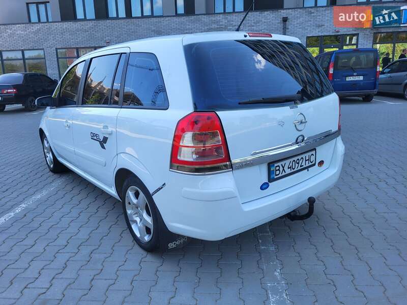 Мінівен Opel Zafira 2008 в Хмельницькому