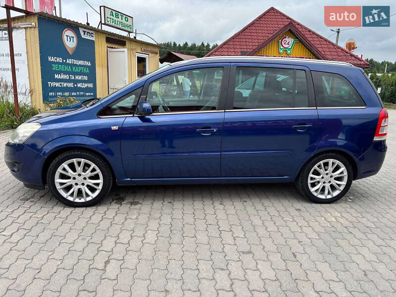 Минивэн Opel Zafira 2009 в Львове