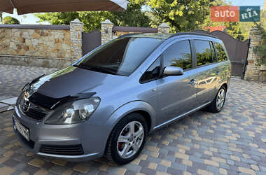 Минивэн Opel Zafira 2005 в Могилев-Подольске