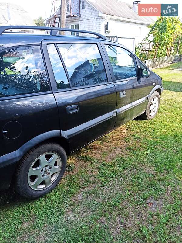 Мінівен Opel Zafira 2000 в Прилуках