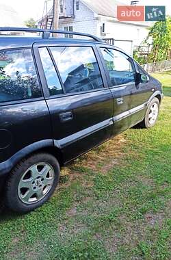 Минивэн Opel Zafira 2000 в 
