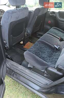 Минивэн Opel Zafira 2000 в 