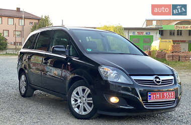 Мінівен Opel Zafira 2011 в Луцьку