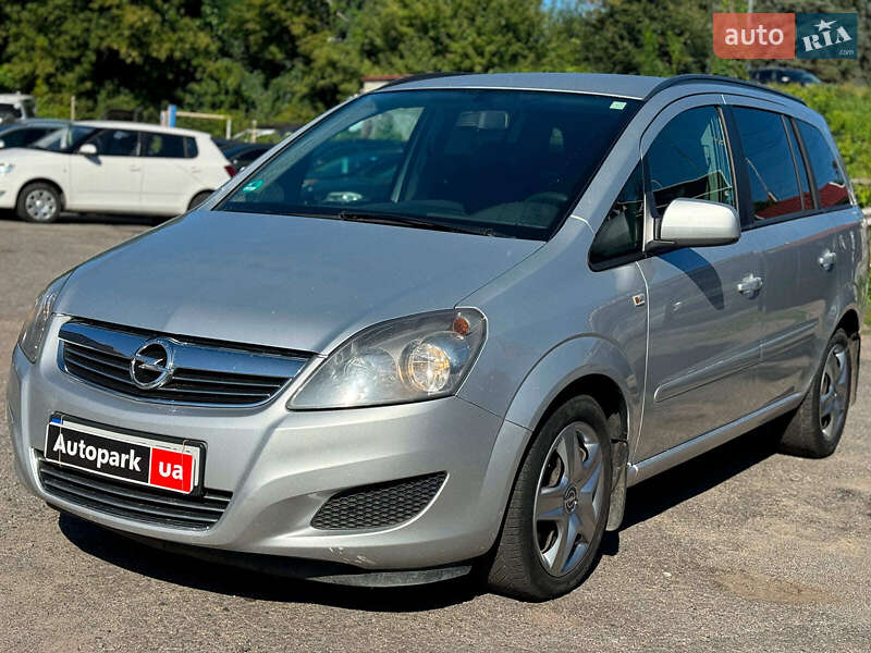 Opel Zafira 2012