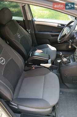 Минивэн Opel Zafira 2008 в Львове