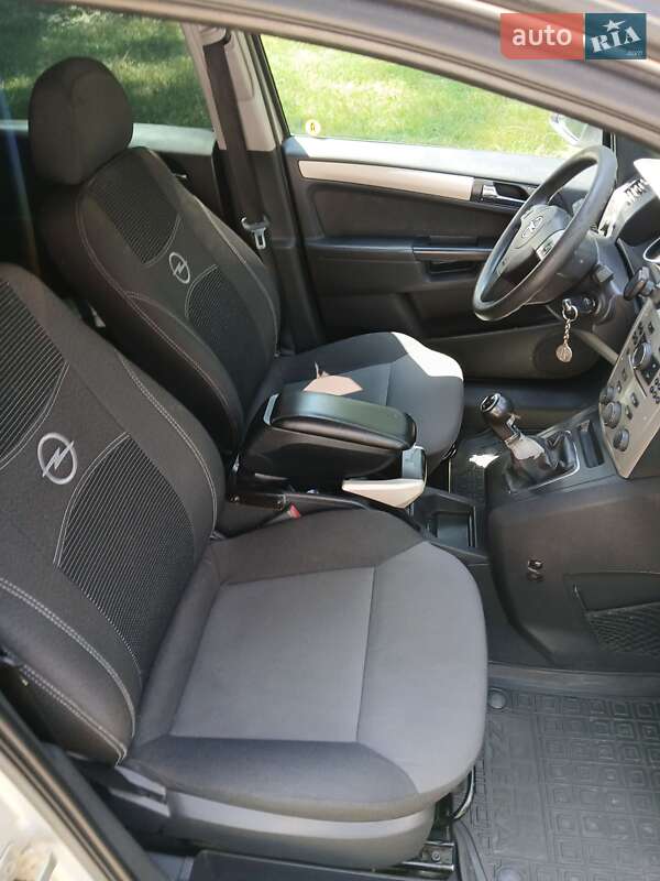 Мінівен Opel Zafira 2008 в Львові