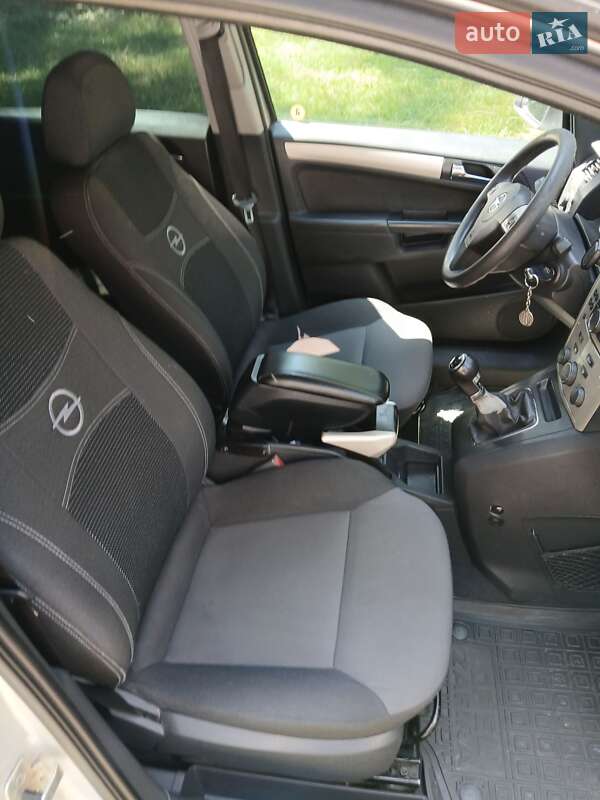 Мінівен Opel Zafira 2008 в Львові