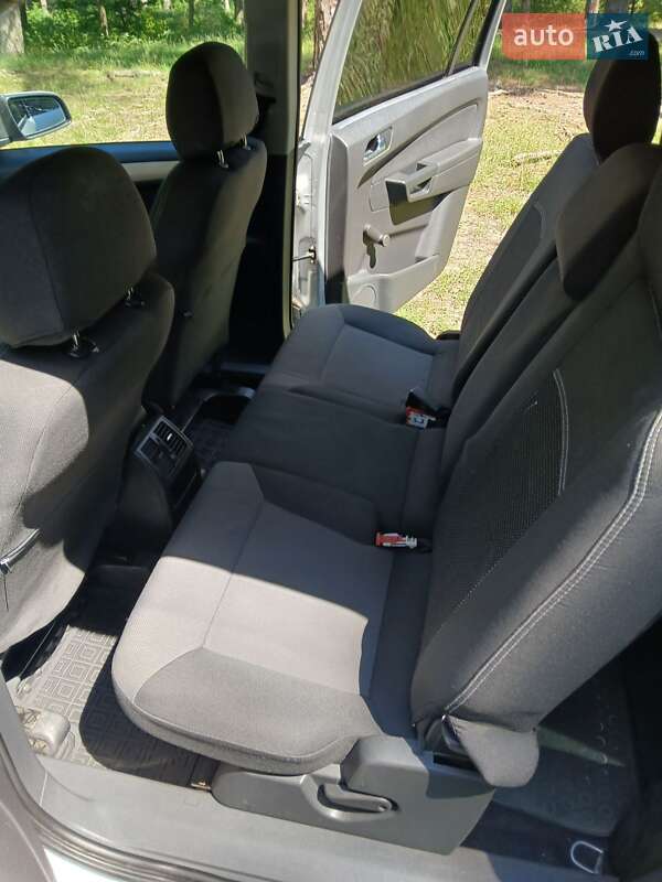 Мінівен Opel Zafira 2008 в Львові
