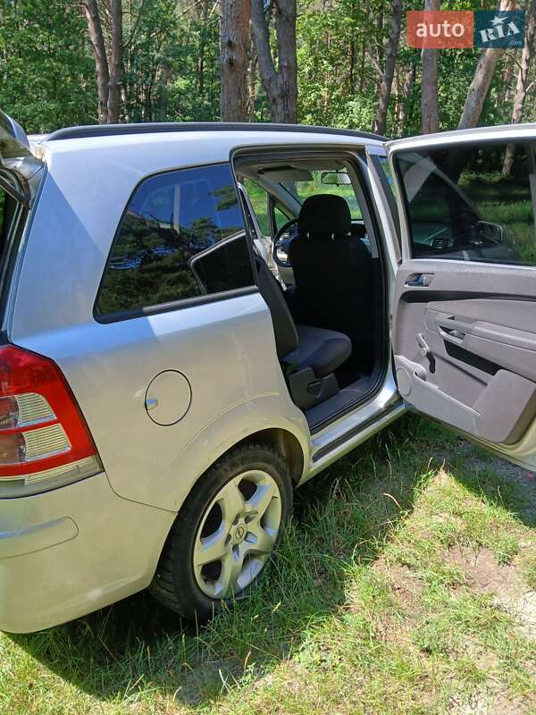 Мінівен Opel Zafira 2008 в Львові