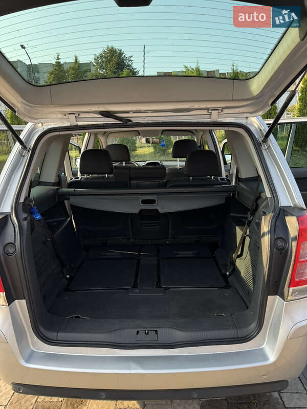 Мінівен Opel Zafira 2014 в Дрогобичі