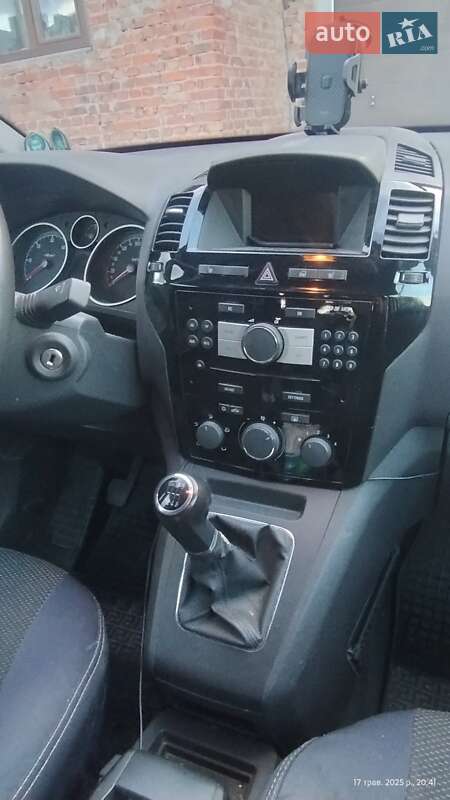 Минивэн Opel Zafira 2011 в Львове