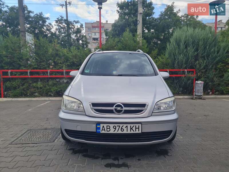 Opel Zafira 2004
