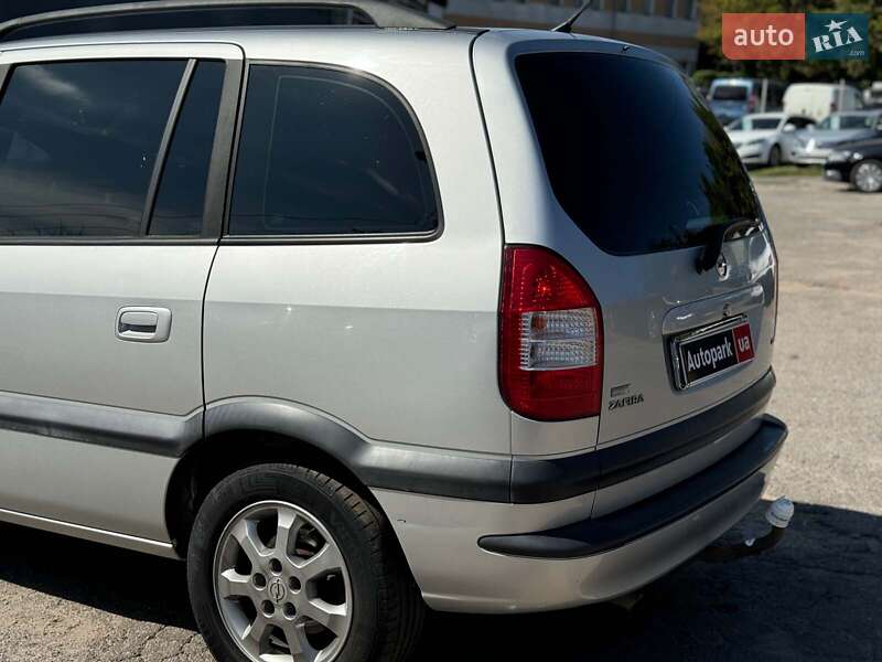 Минивэн Opel Zafira 2003 в Виннице
