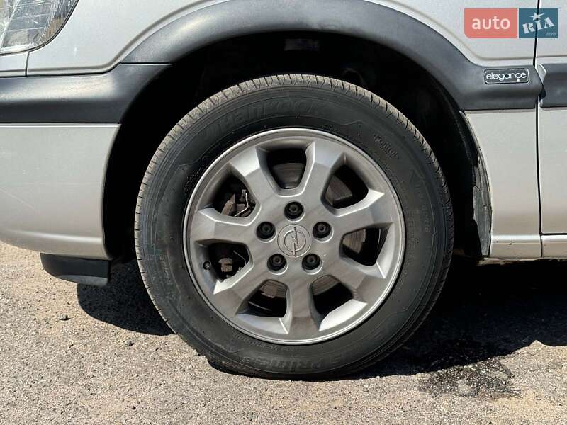 Минивэн Opel Zafira 2003 в Виннице