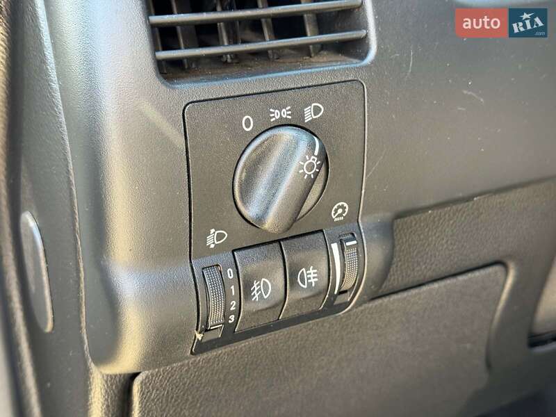 Минивэн Opel Zafira 2003 в Виннице