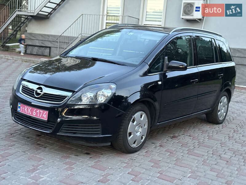 Мінівен Opel Zafira 2006 в Лубнах