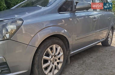 Минивэн Opel Zafira 2005 в 