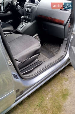 Минивэн Opel Zafira 2005 в 