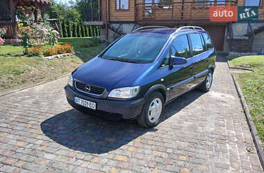 Минивэн Opel Zafira 2000 в Надворной