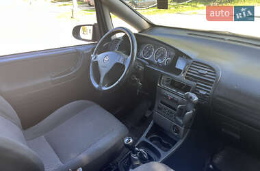 Минивэн Opel Zafira 2004 в Виннице