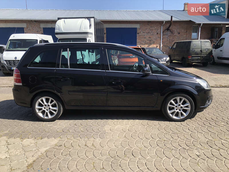 Opel Zafira 2005