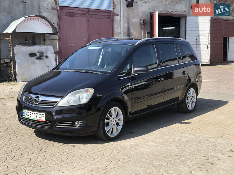 Мінівен Opel Zafira 2005 в Ковелі