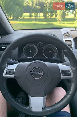 Минивэн Opel Zafira 2008 в Ивано-Франковске
