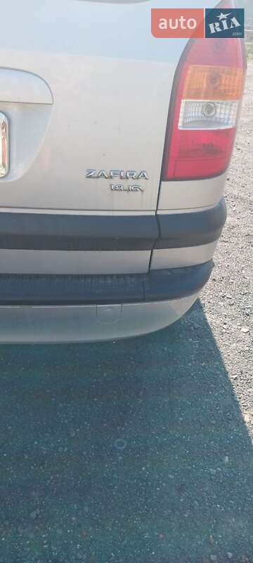 Минивэн Opel Zafira 2001 в Межгорье
