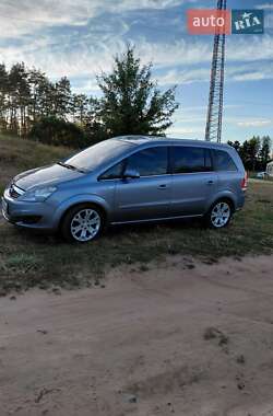 Минивэн Opel Zafira 2008 в Чернигове