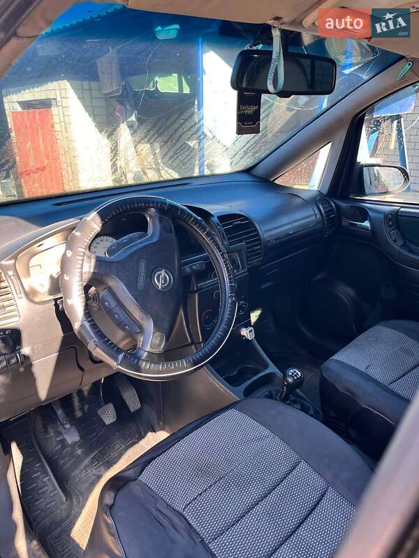 Мінівен Opel Zafira 2002 в Жашківу