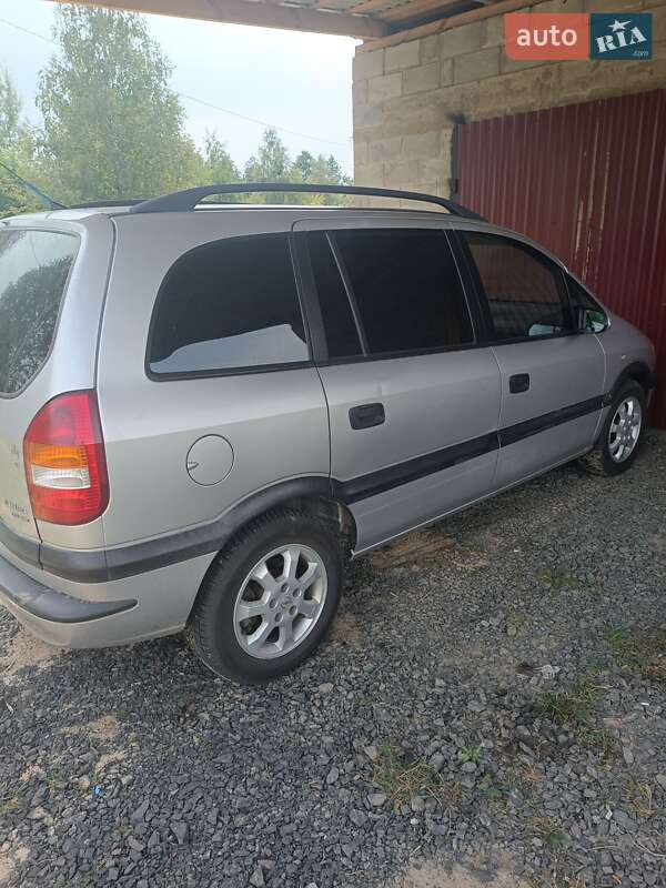 Мінівен Opel Zafira 2001 в Ратному