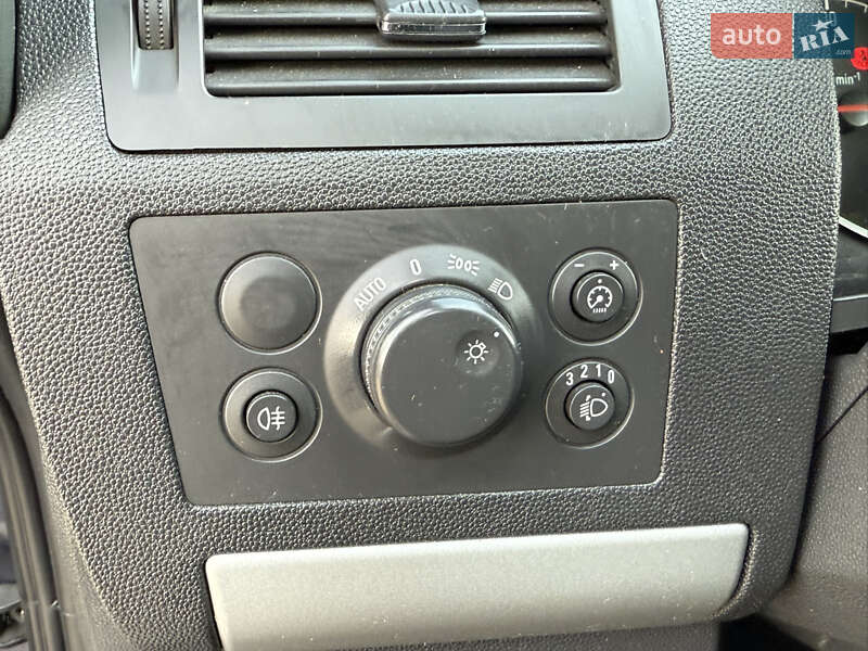 Мінівен Opel Zafira 2010 в Стрию