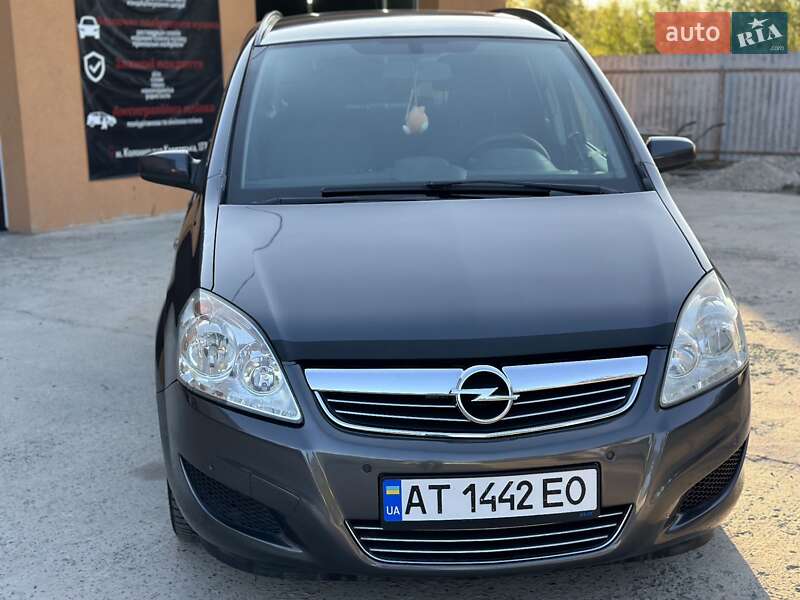 Минивэн Opel Zafira 2008 в Коломые
