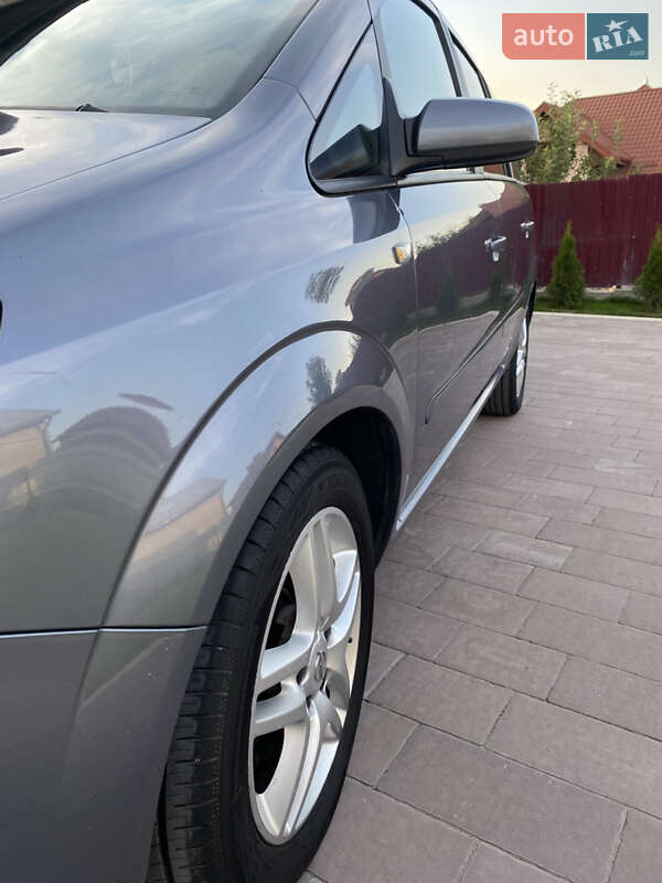 Мінівен Opel Zafira 2007 в Куликові