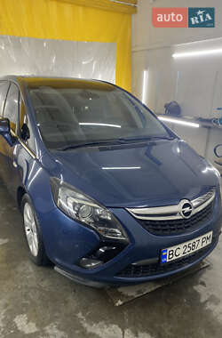 Микровэн Opel Zafira 2015 в Львове