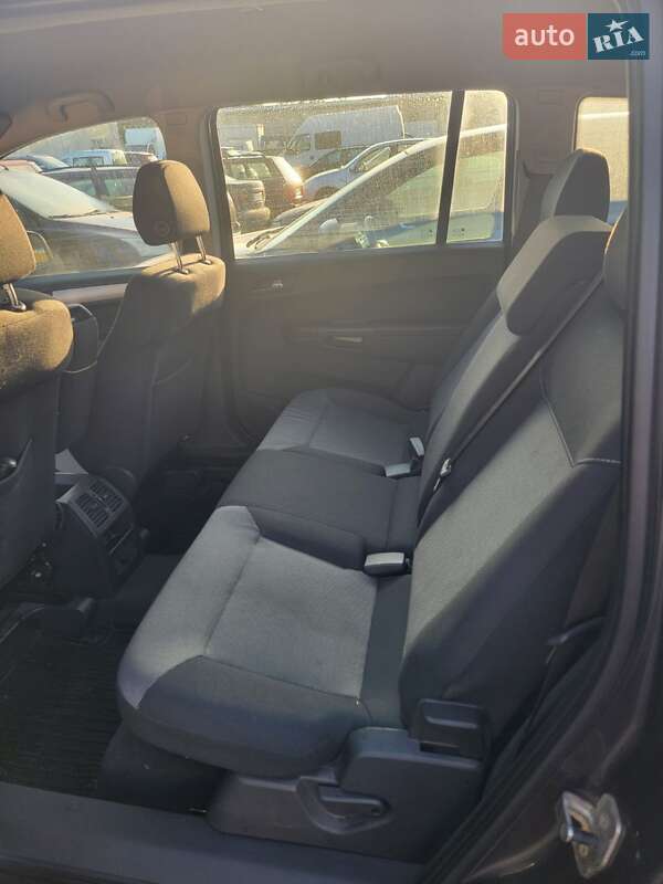 Минивэн Opel Zafira 2009 в Львове
