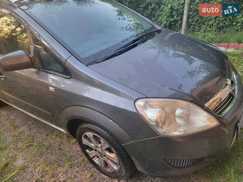 Минивэн Opel Zafira 2009 в Львове