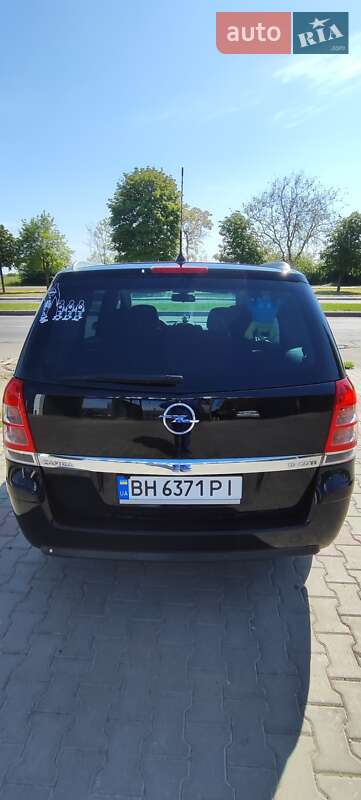Мінівен Opel Zafira 2008 в Одесі