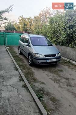 Минивэн Opel Zafira 2001 в Знаменке