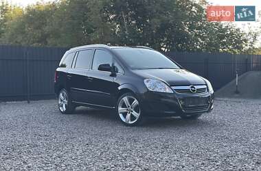 Минивэн Opel Zafira 2009 в Коростене