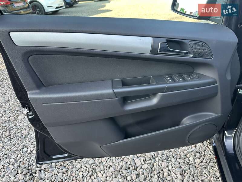 Минивэн Opel Zafira 2009 в Коростене фото 36 Минивэн Opel Zafira 2009 в Коростене