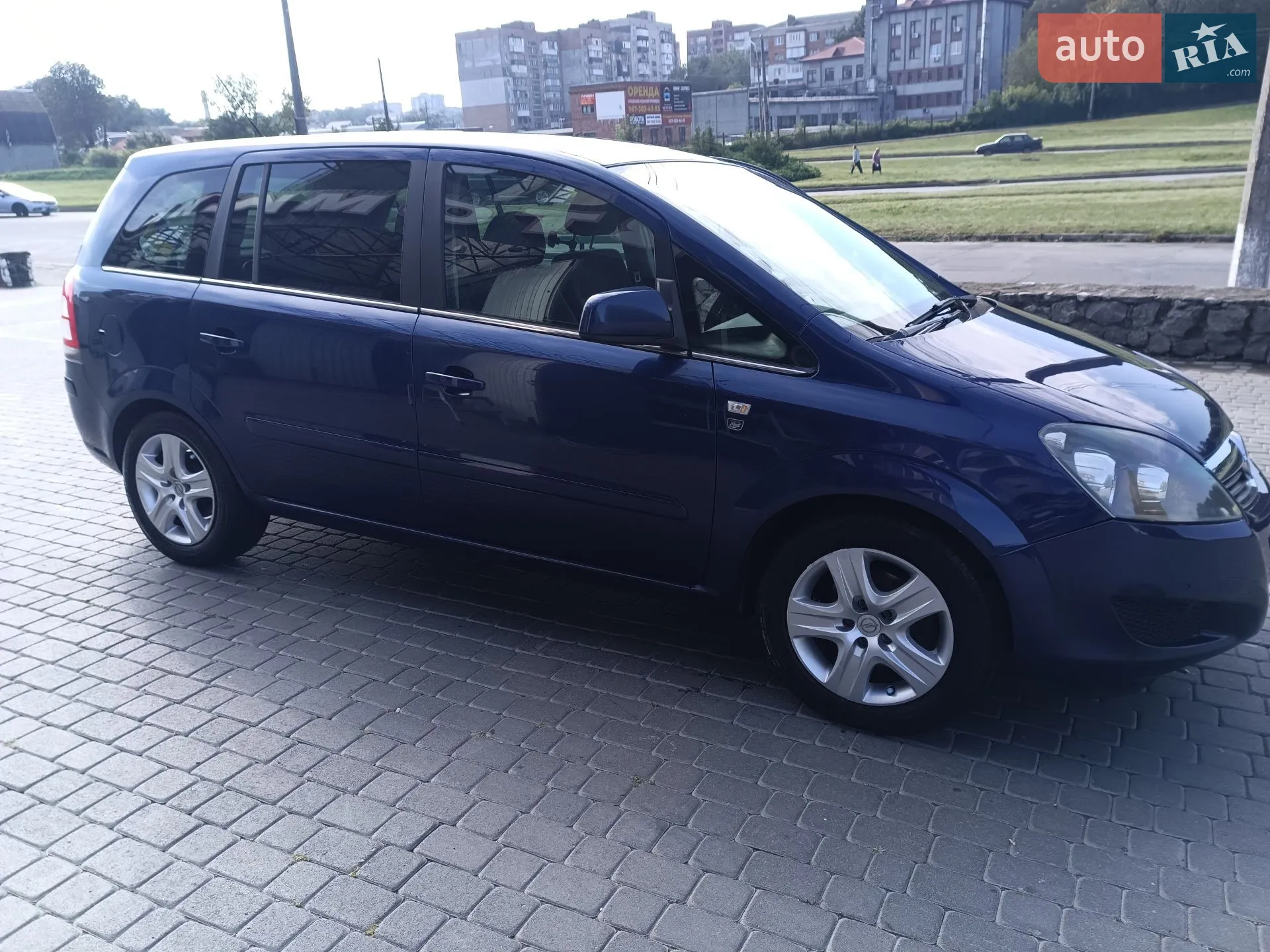 2010 Opel Zafira - мініатюра 11